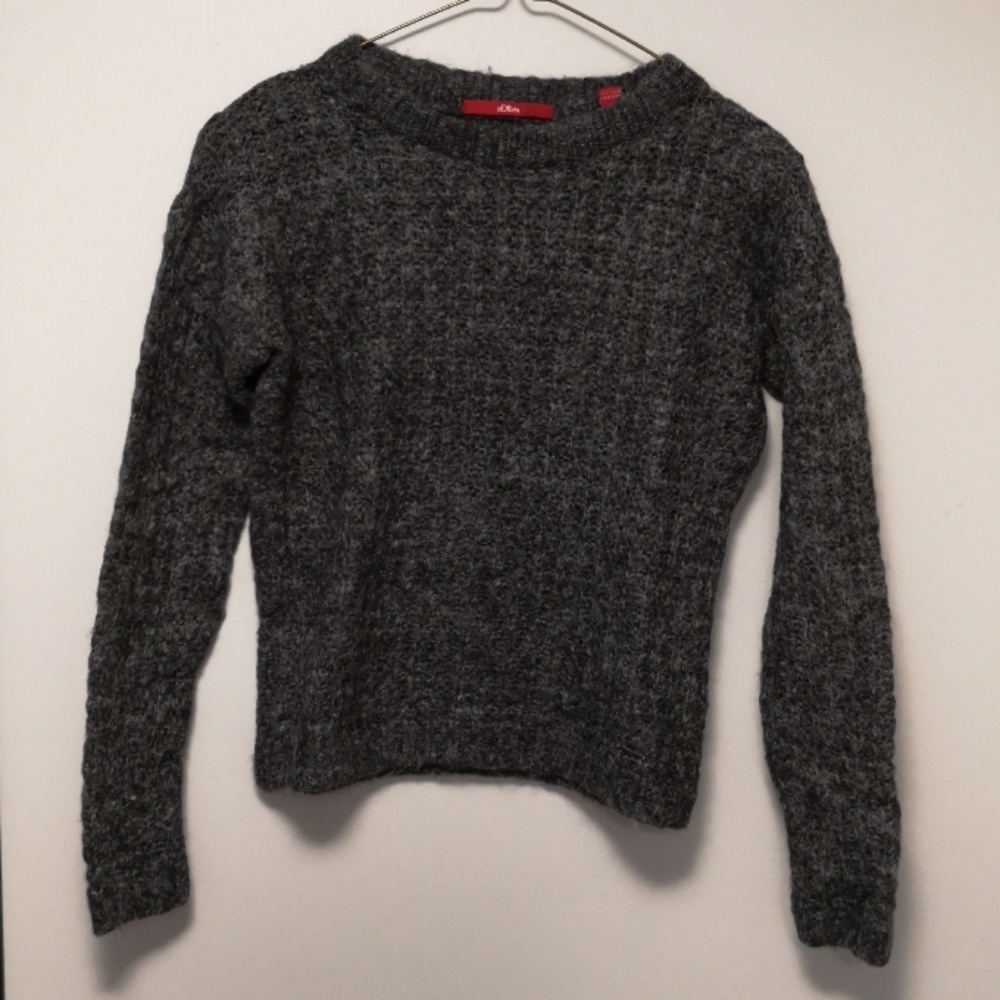 Comfy and high quality sweater